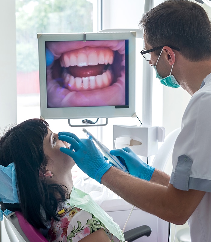 Featured image for “Dental Tech Advances: A Year in Review”